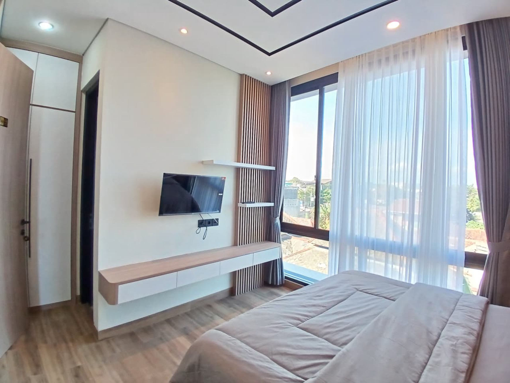 Investasi Rumah kost Furnish 25 Kamar Tidur Lokasi Pandega Dekat Kampus UGM Caturtunggal Depok Sleman