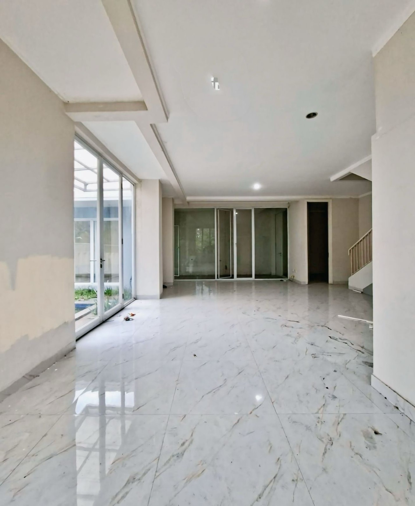 Rumah Hook Siap Huni dan Hunian Nyaman @Discovery Eola, Bintaro