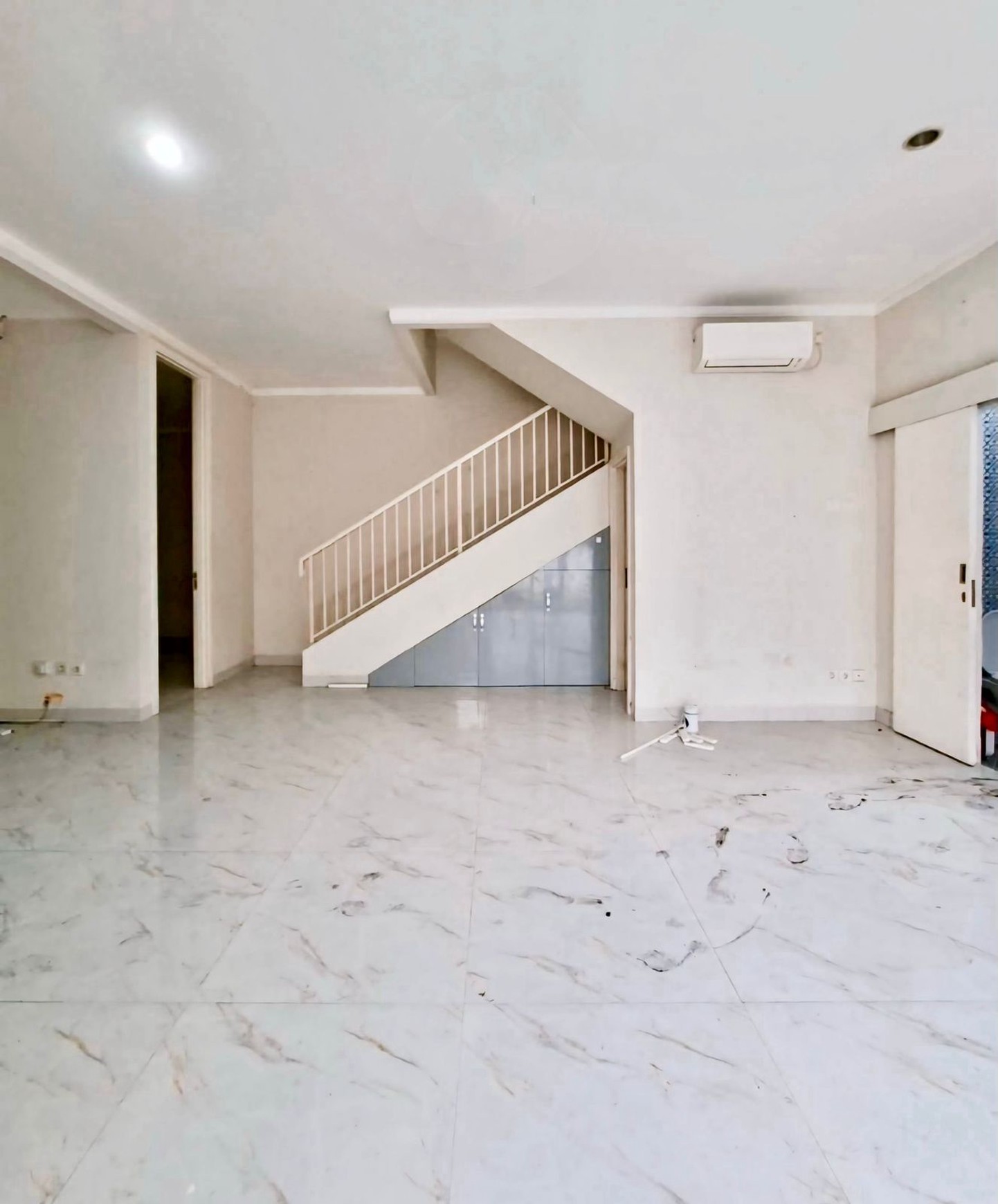 Rumah Hook Siap Huni dan Hunian Nyaman @Discovery Eola, Bintaro