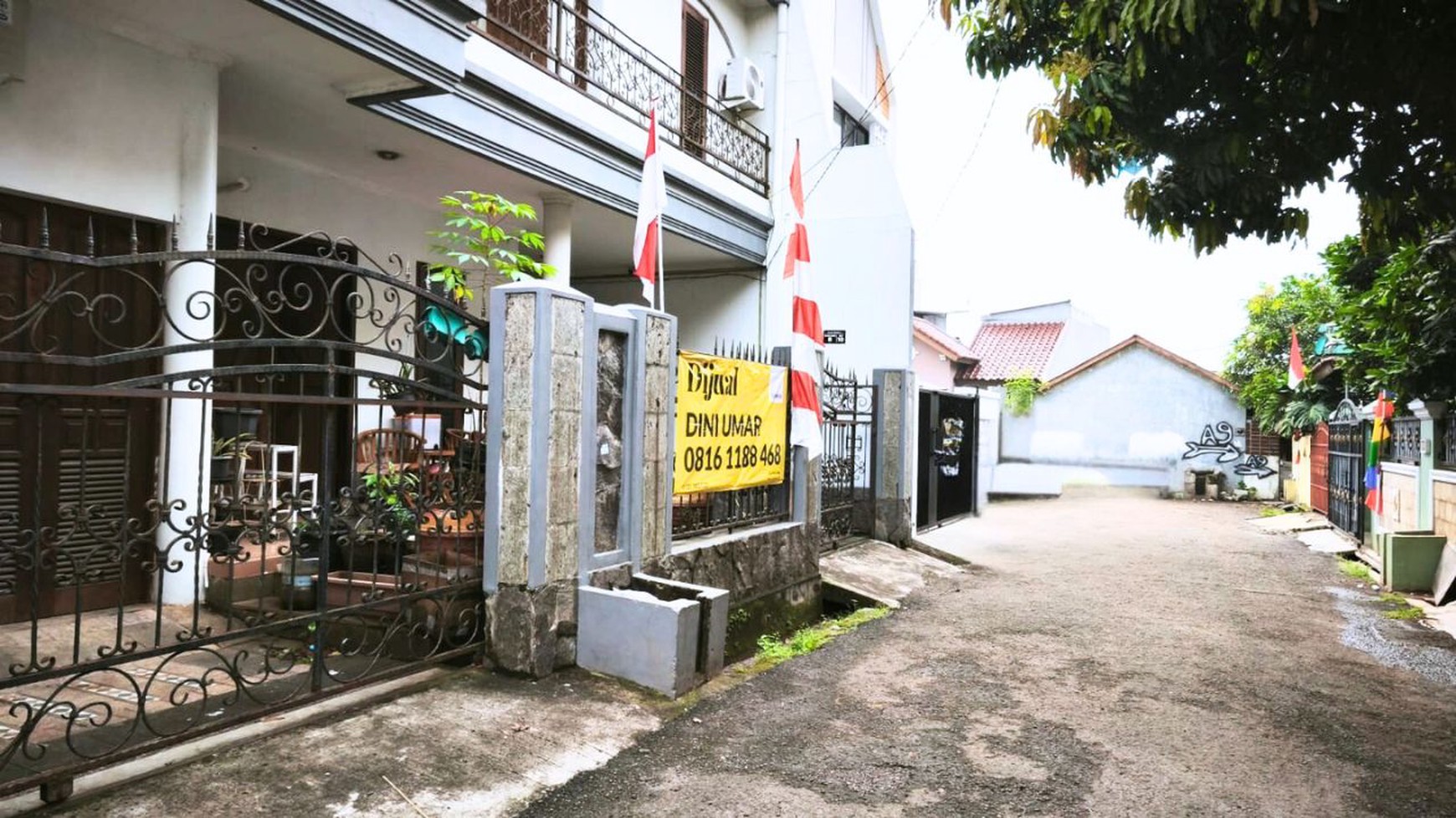 Rumah 2 Lantai di Jl Poncol Duren Sawit Dekat toll Becakayu