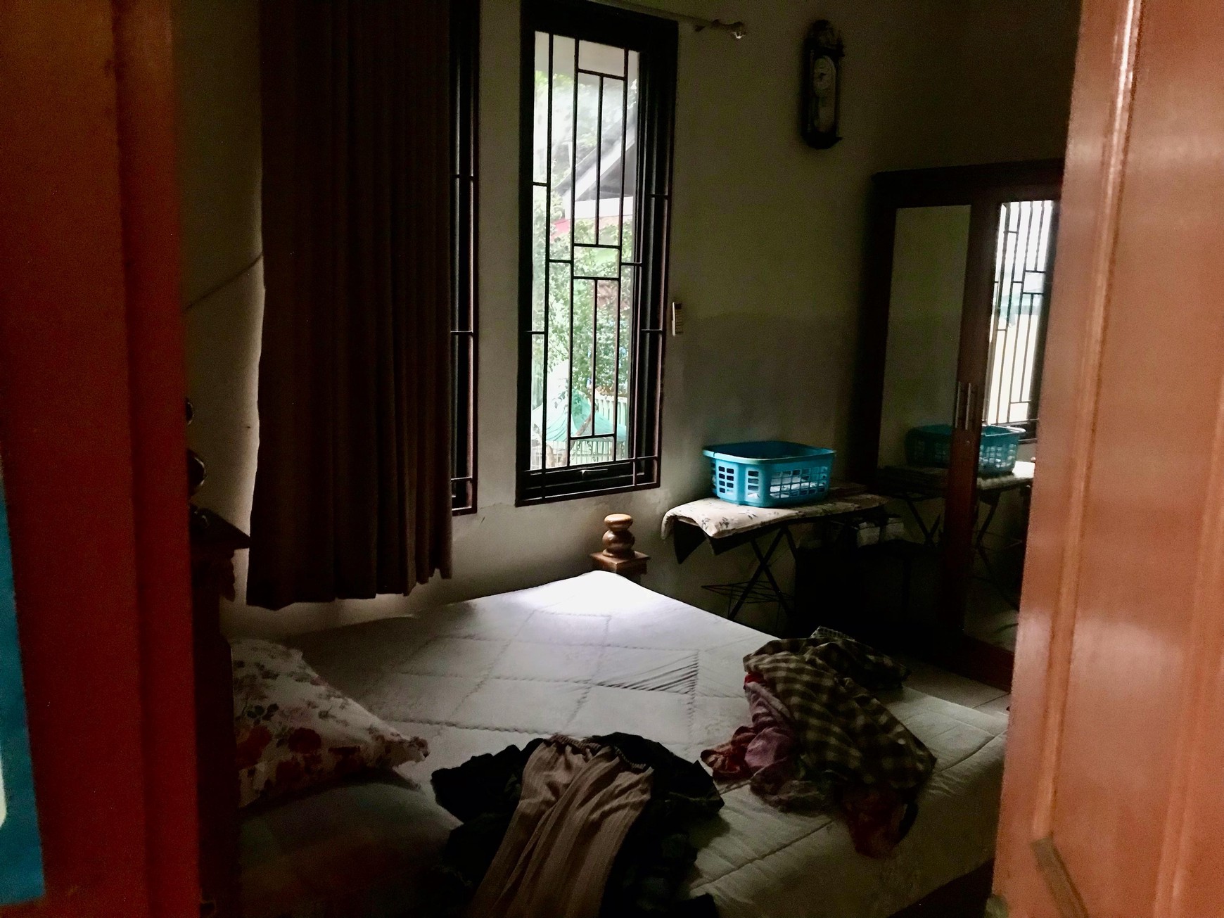 Rumah Siap Huni di Pondok Aren dengan Luas Tanah 1000 m2 dan Bangunun 400 m2