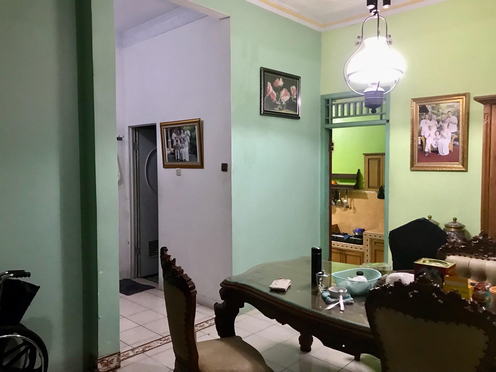 Rumah Siap Huni di Pondok Aren dengan Luas Tanah 1000 m2 dan Bangunun 400 m2