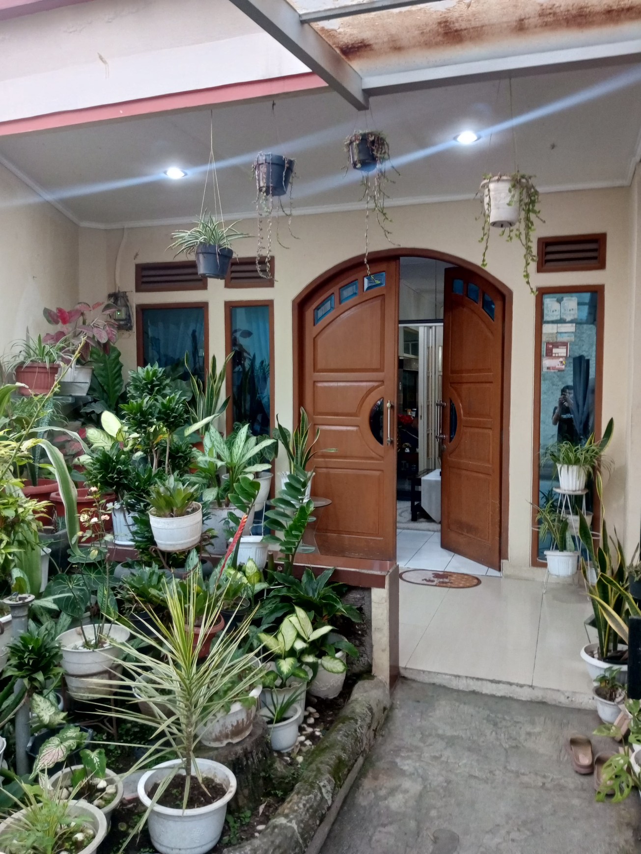 Rumah di Pusat Kota Daerah Sauyunan dekat Terminal Leuwipanjang