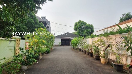 Rumah Hitung Tanah Area Taman Radio Dalam