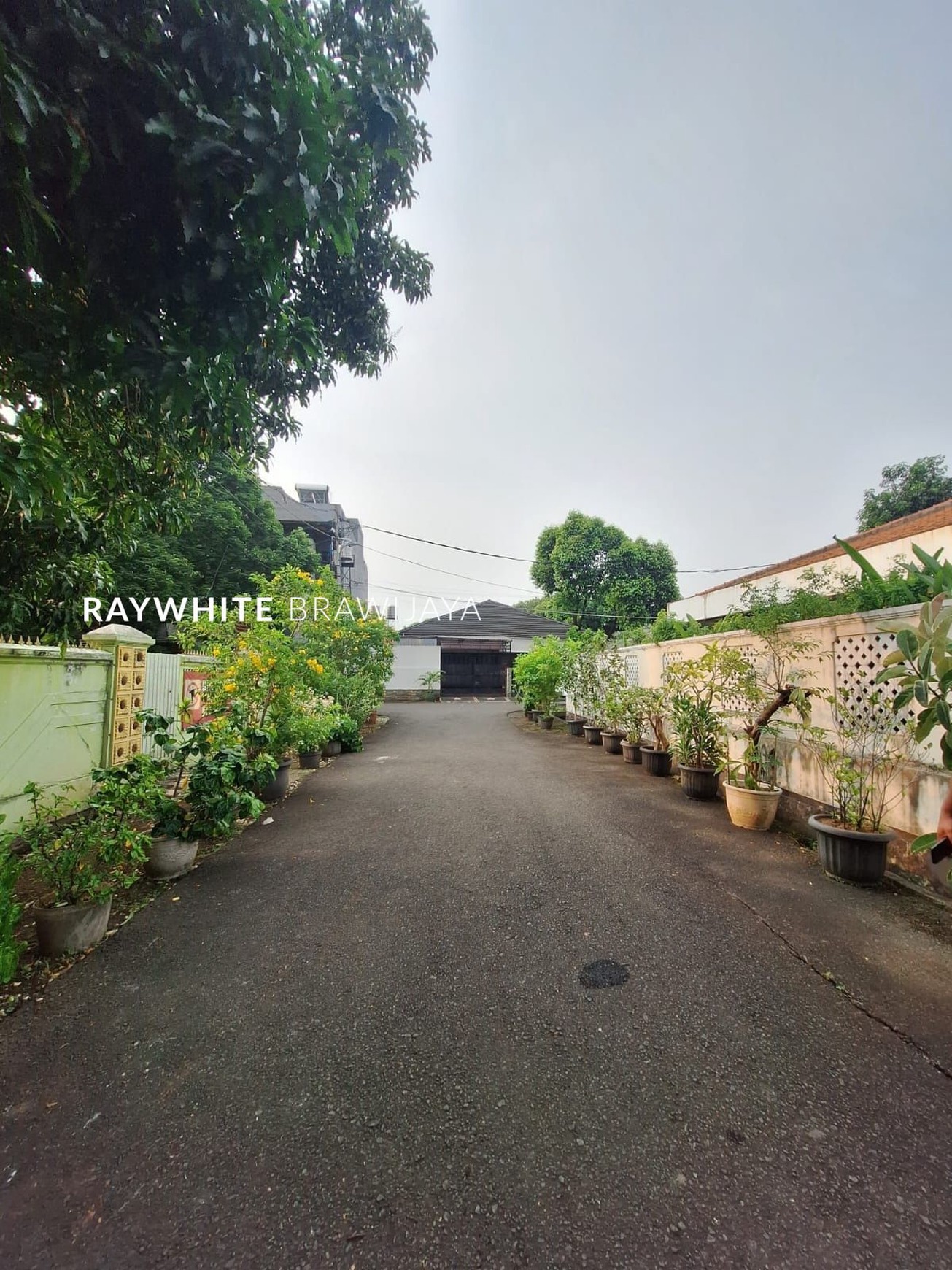 Rumah Hitung Tanah Area Taman Radio Dalam