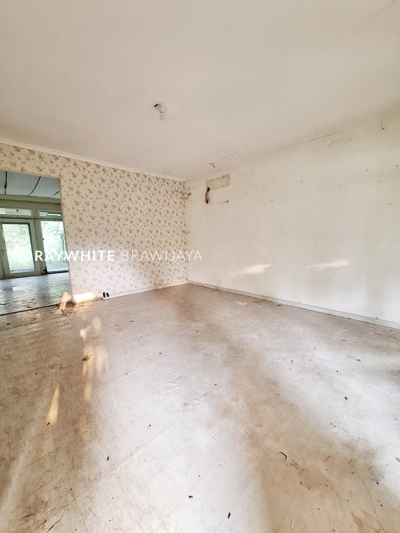 Rumah Hitung Tanah Area Taman Radio Dalam