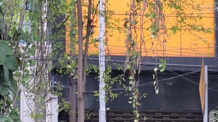 Disewakan Ruko 4 lantai di Jalan Raya Mayjen Sungkono Surabaya