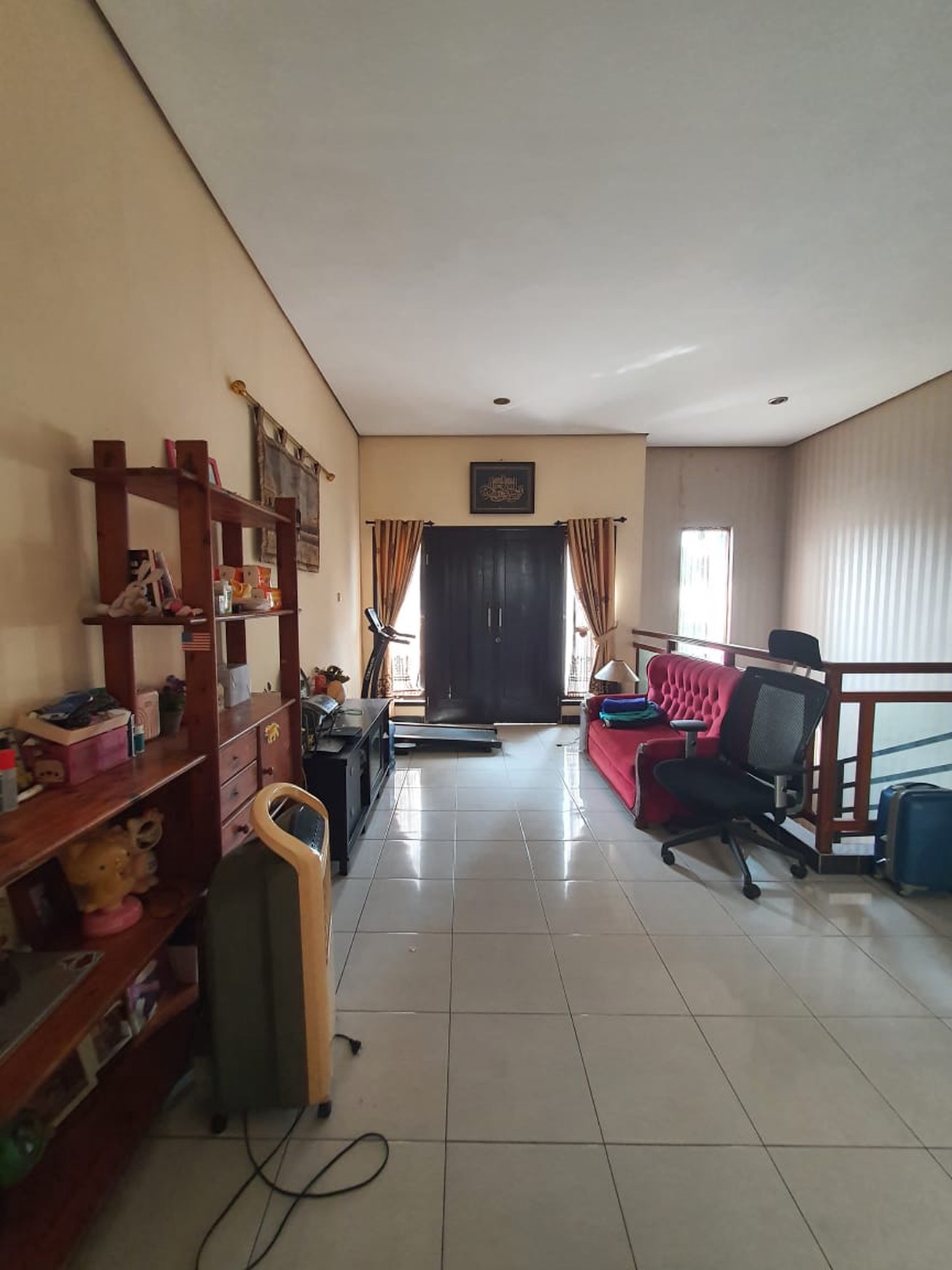 Rumah Cantik Posisi HOOK KT 5+2 KM 3 Siap Huni dengan Hunian Nyaman @Bintaro Sektor 3A