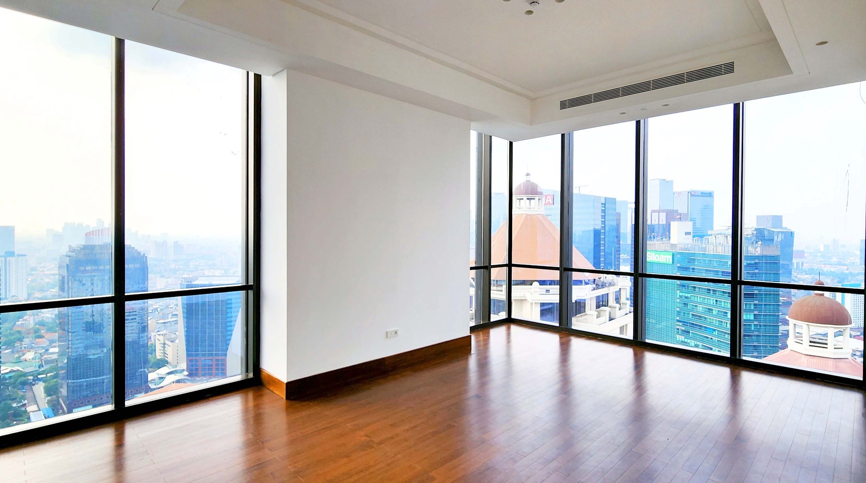 Dijual Apartemen 3 Kamar Regent Residences Jakarta 251 m - Hunian Mewah dengan Fasilitas Lengkap