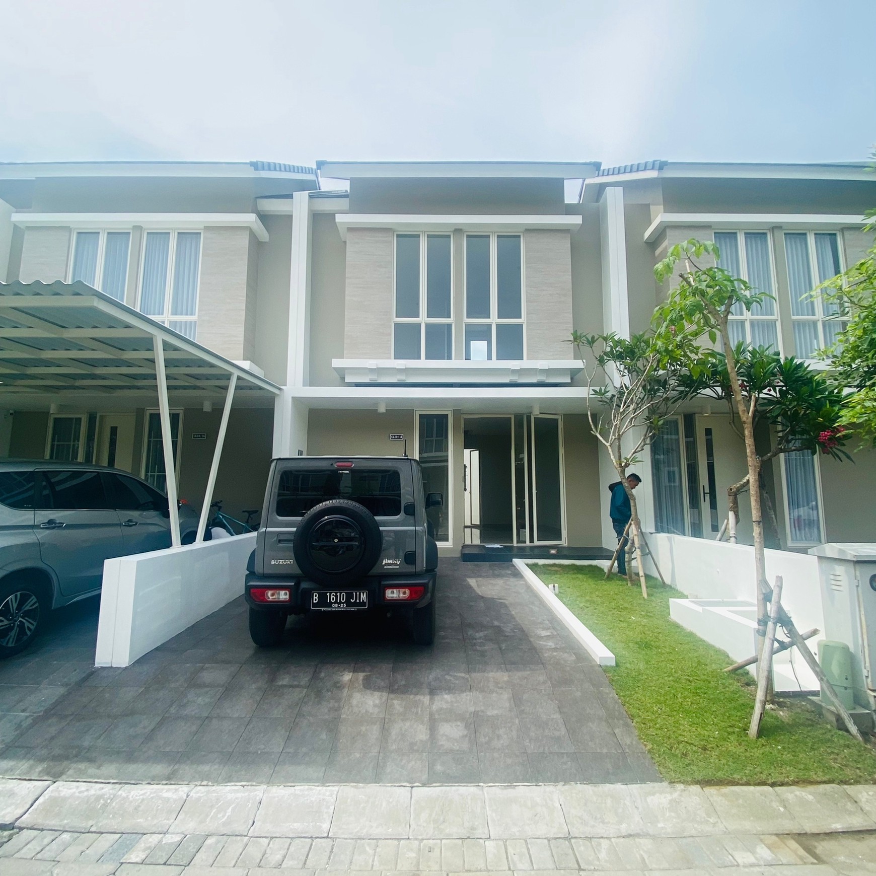 Rumah Dijual Greenlake Citraland Lakarsantri Surabaya Barat Siap Huni 