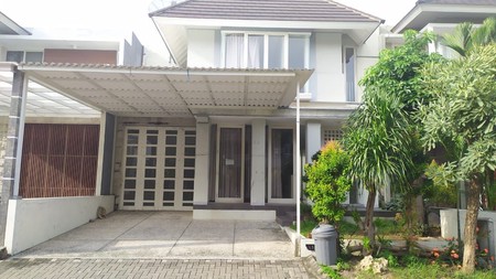 Rumah dijual Royal Park 1 Citraland Surabaya Barat Furnish 2 Lantai Siap Huni