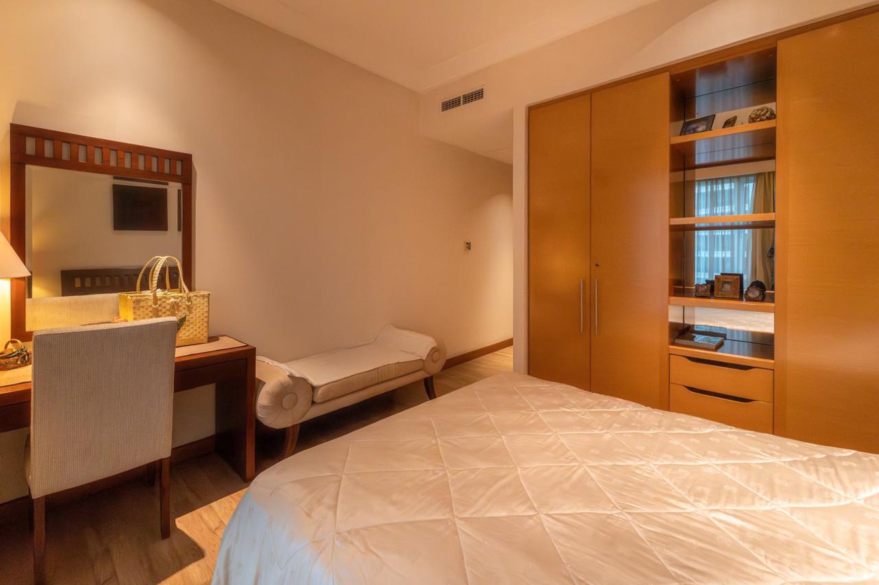 Most gorgeous fully furnished apartment in Pakubuwono Residence, Kebayoran Baru 