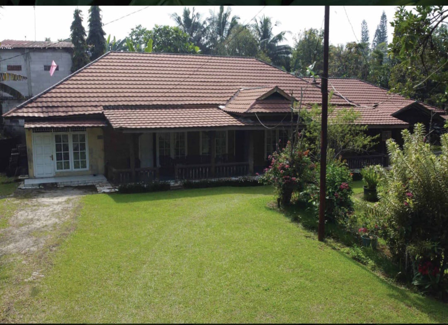 DI JUAL   LAHAN DAN VILLA  ASRI DI GADOG