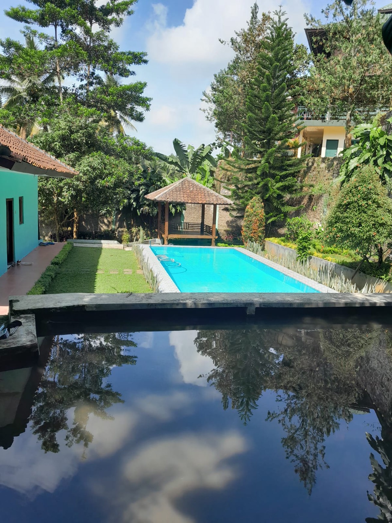 DIJUAL VILLA ASRI DAN NYAMAN DI CISARUA