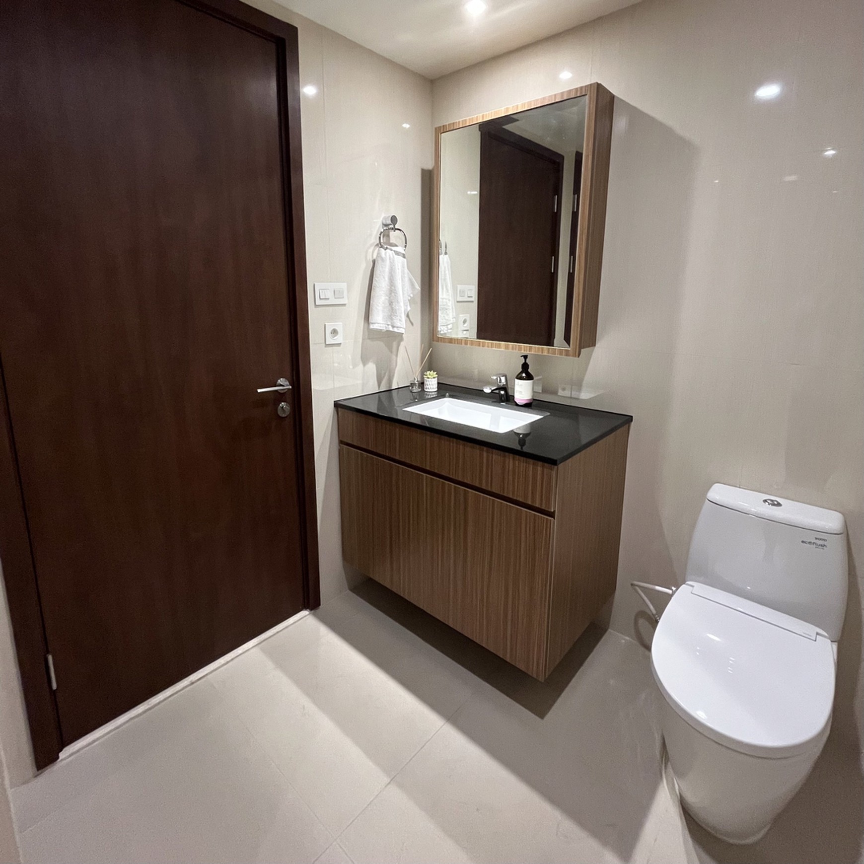 Branz Mega Kuningan Brand New Fully Furnished