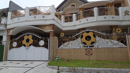 Rumah Dijual Villa Bukit Indah Pakuwon Indah Surabaya Barat Siap Huni
