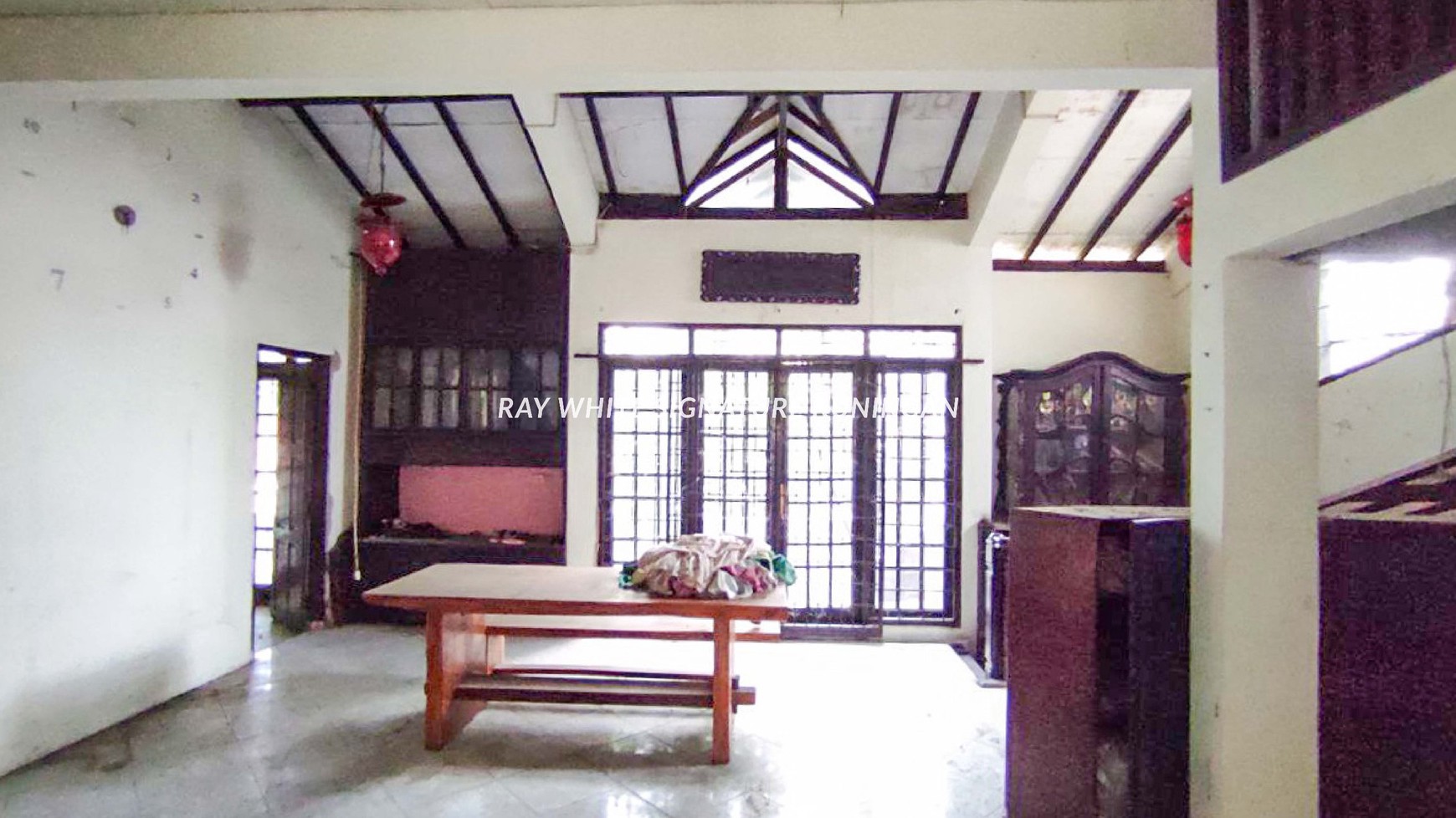 Dijual Rumah Dalam Komplek TVRI Cocok Untuk Hunian Lokasi Tenang