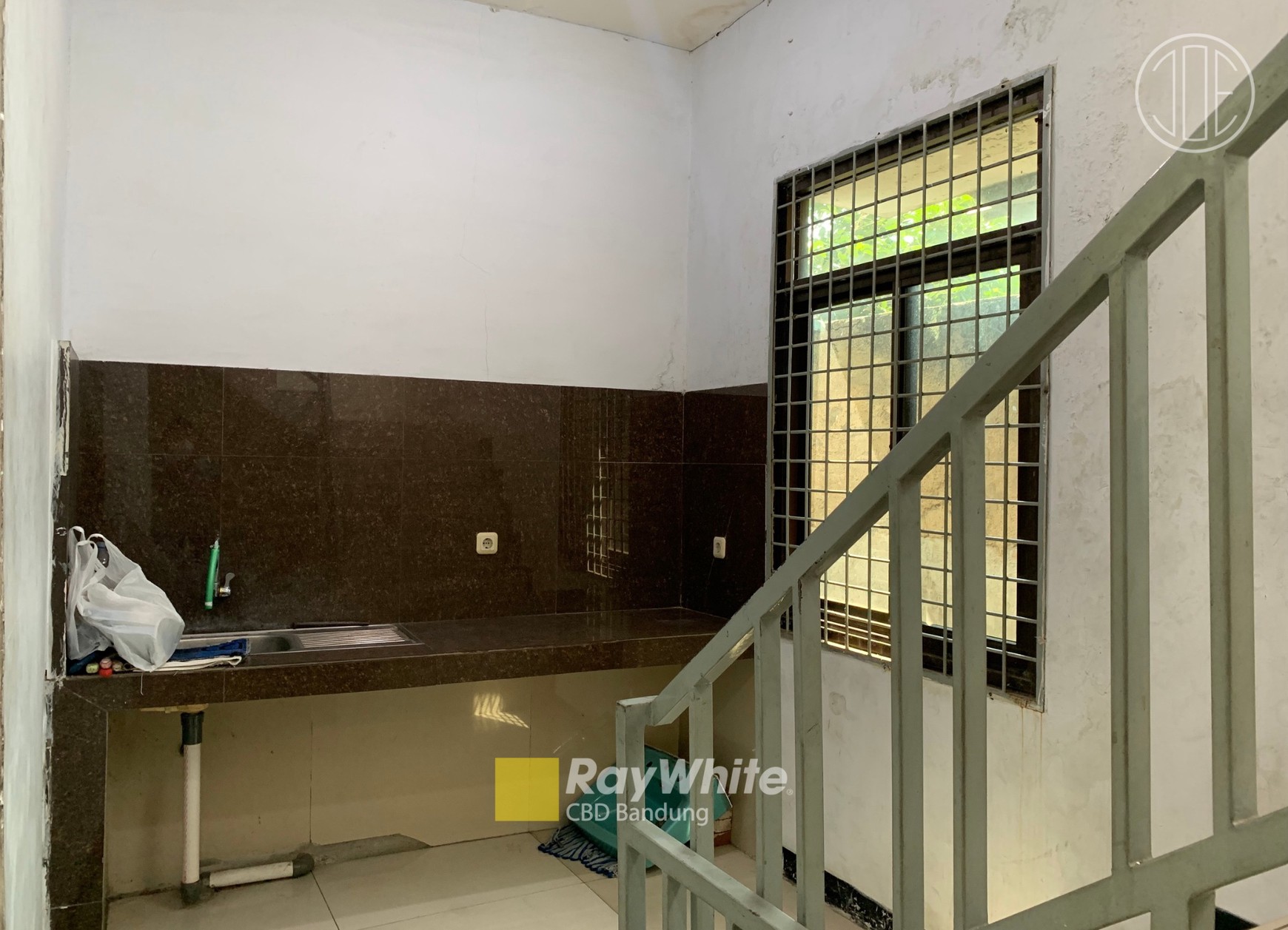Ruko 4 Lantai Mainroad Leuwi Panjang Ex Bank