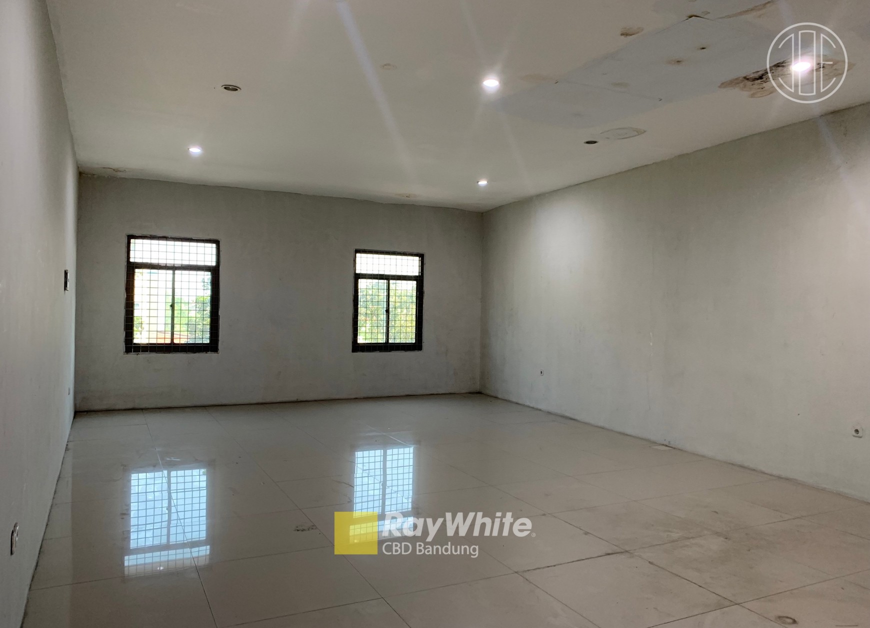 Ruko 4 Lantai Mainroad Leuwi Panjang Ex Bank