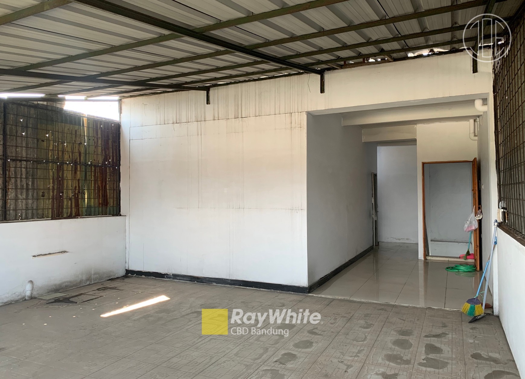 Ruko 4 Lantai Mainroad Leuwi Panjang Ex Bank