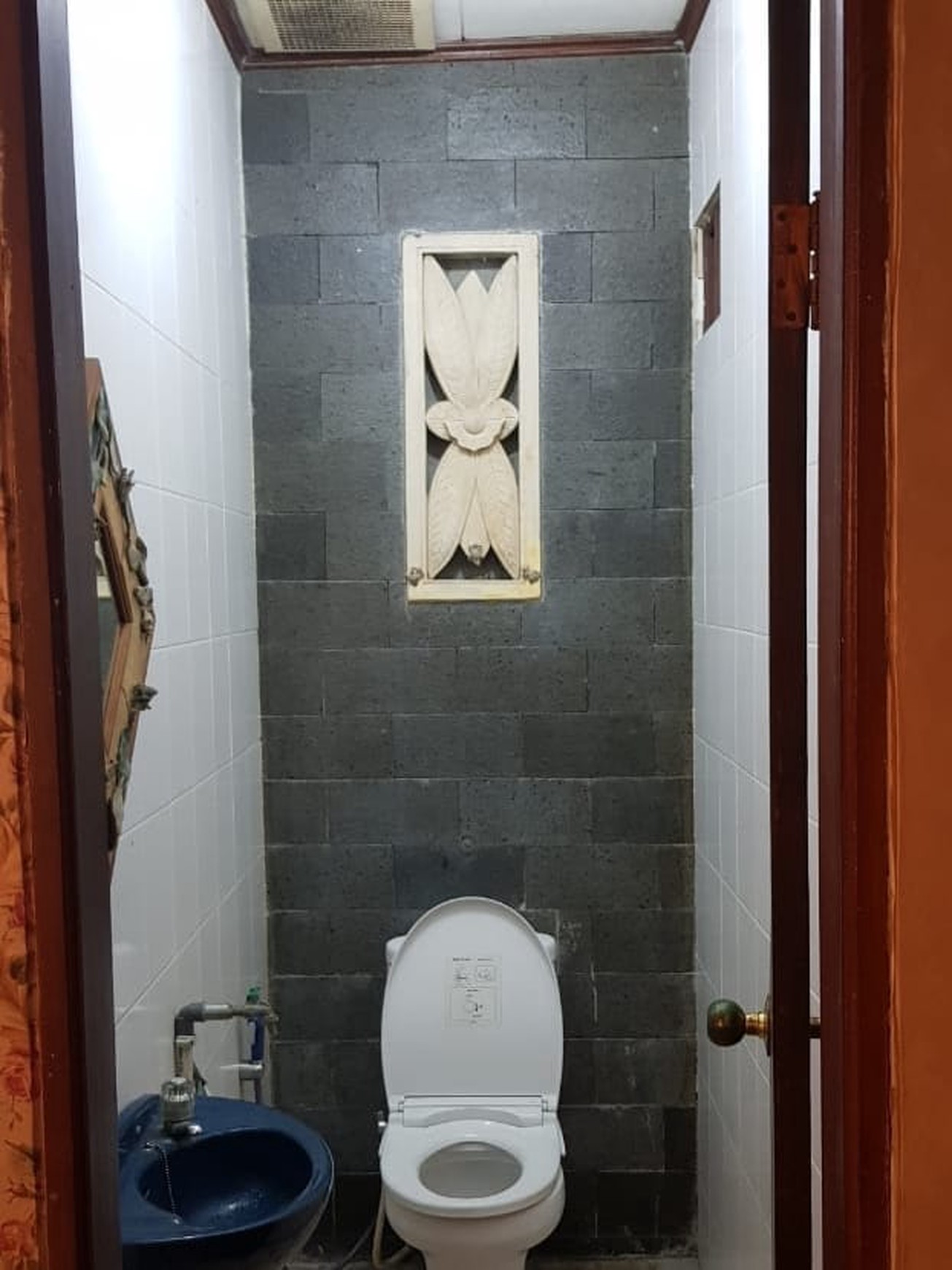 Rumah Nuansa Bali di Bali View Cirendeu Ciputat