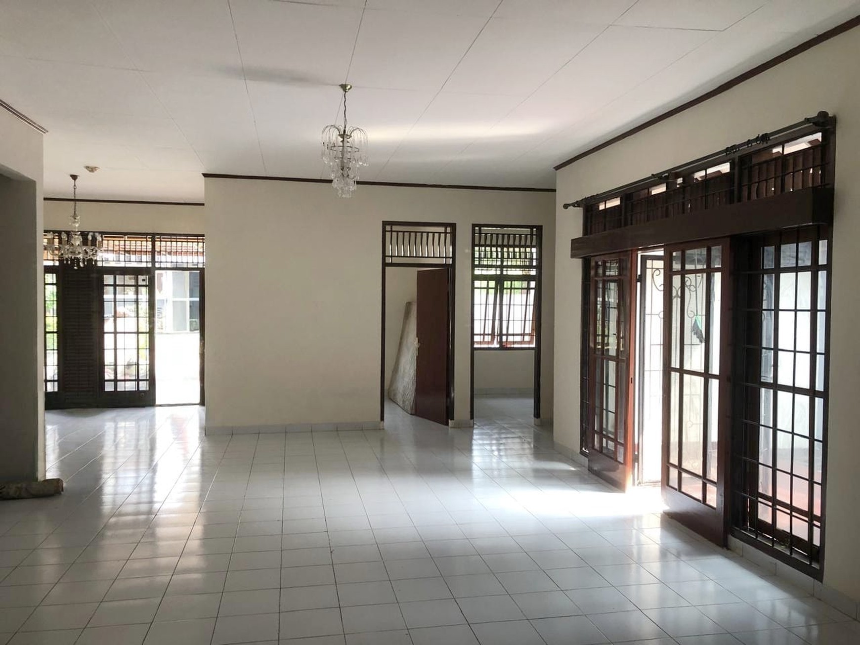 Rumah 1 Lantai, Bebas banjir, Lokasi Strategis dekat ST. Sudimara