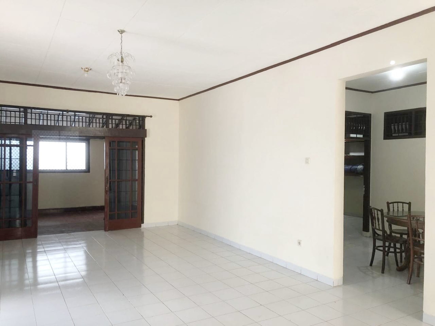 Rumah 1 Lantai, Bebas banjir, Lokasi Strategis dekat ST. Sudimara