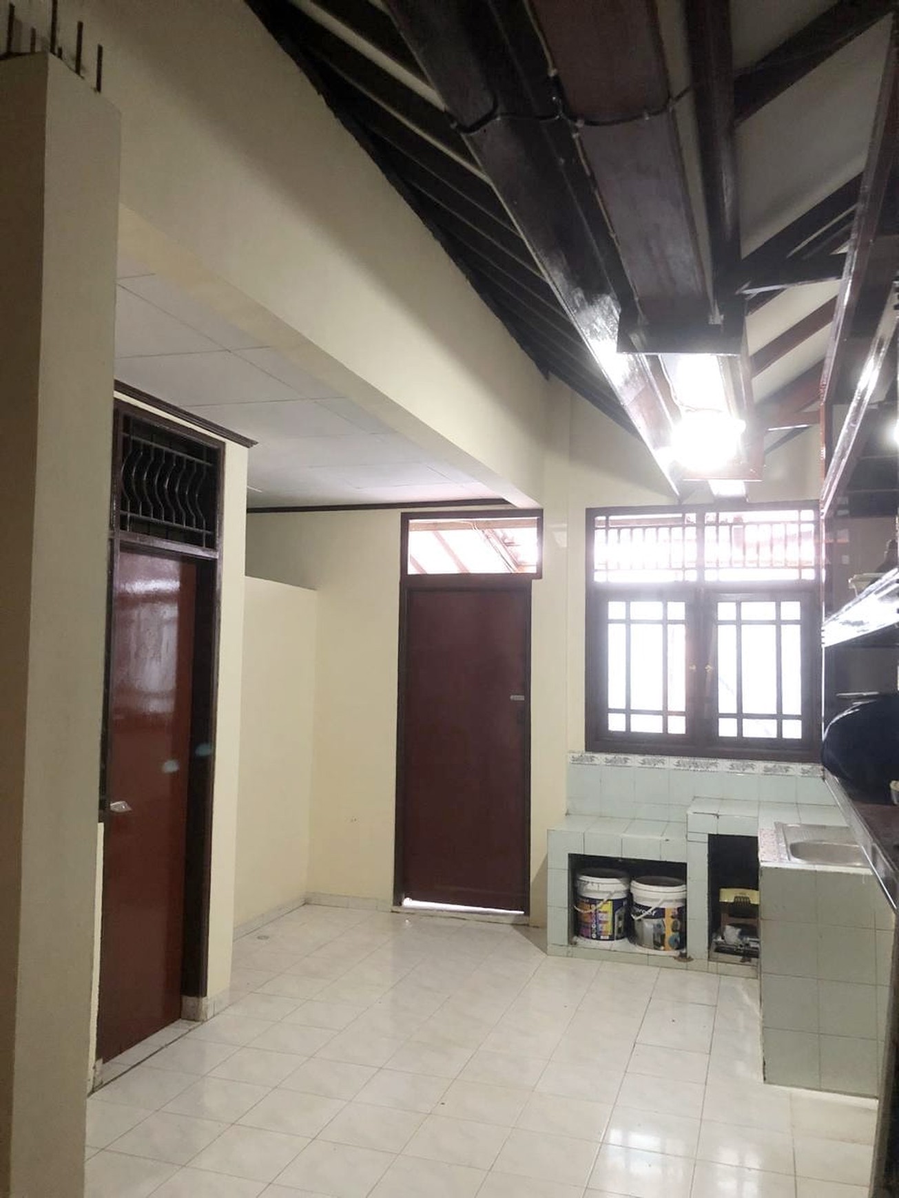 Rumah 1 Lantai, Bebas banjir, Lokasi Strategis dekat ST. Sudimara