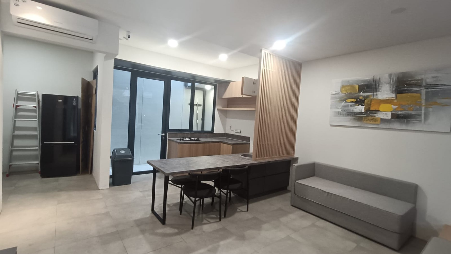 disewa rumah siap huni rapih bersih terawat strategis di tanahkayu bsd city