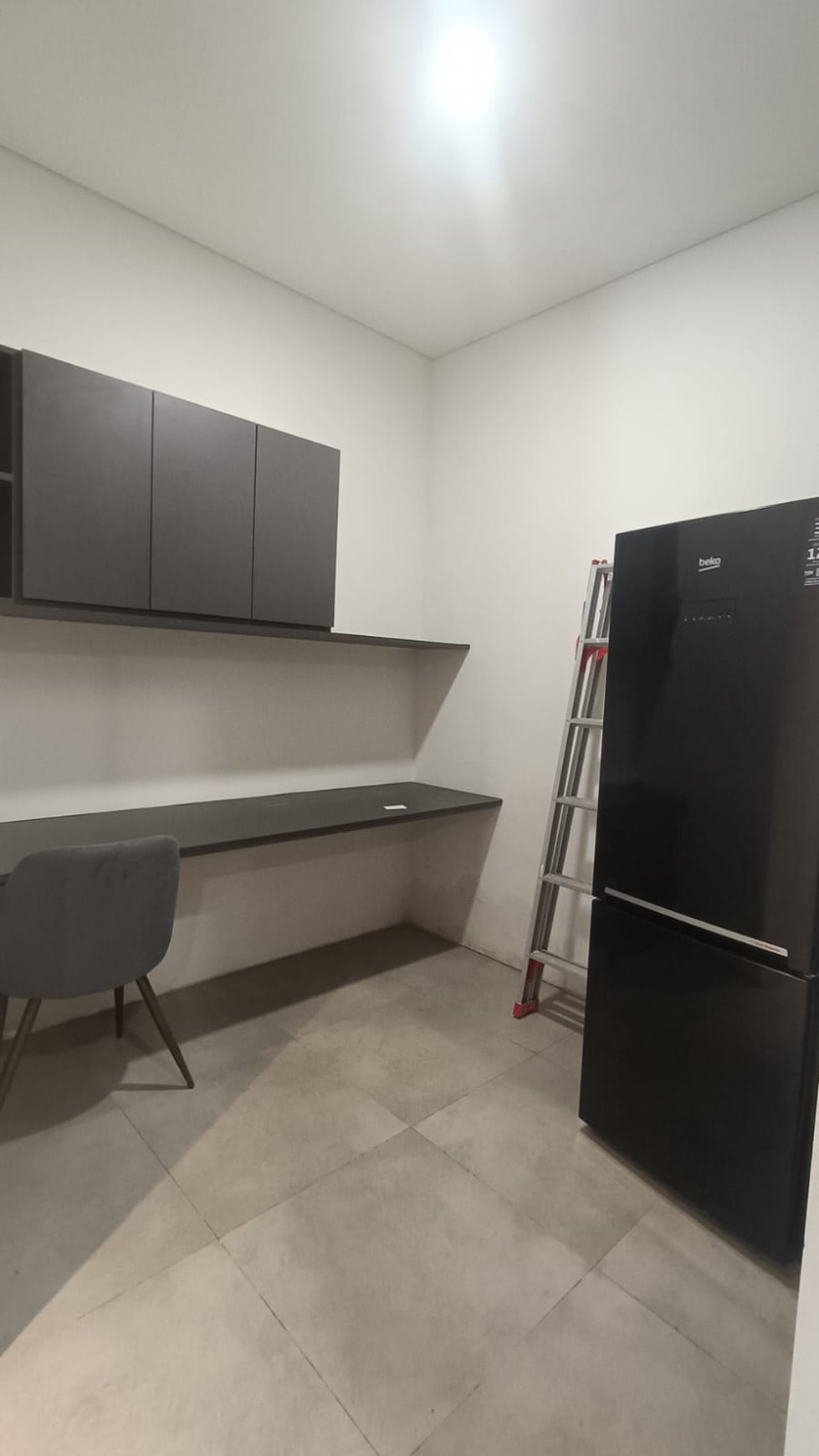 disewa rumah siap huni rapih bersih terawat strategis di tanahkayu bsd city