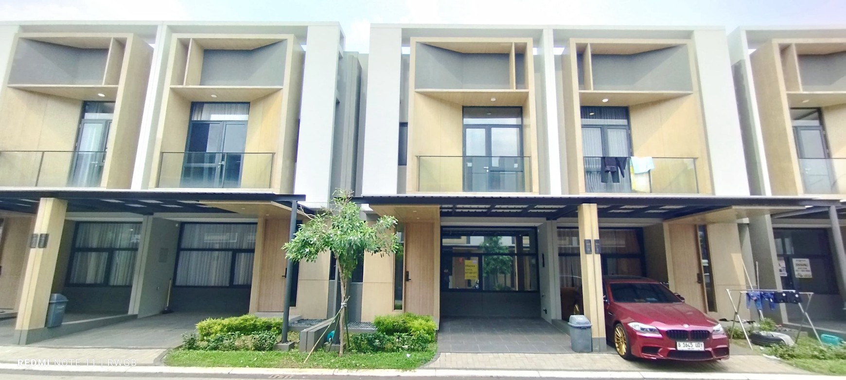 disewa rumah siap huni rapih bersih terawat strategis di tanahkayu bsd city