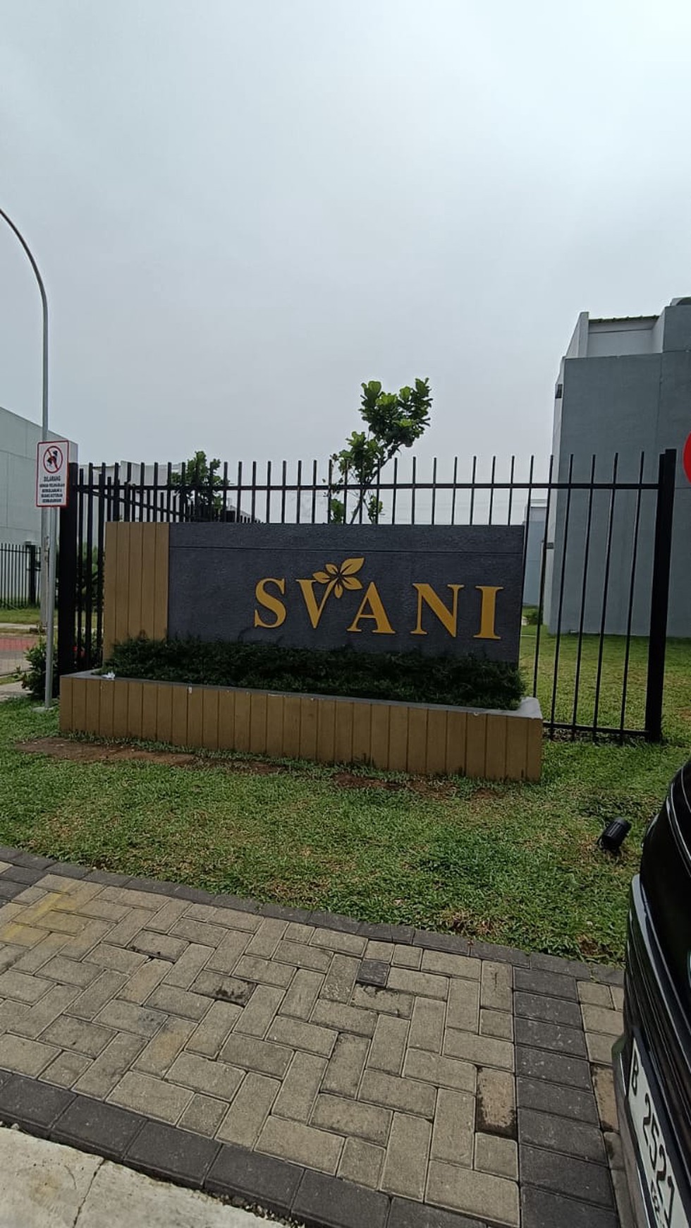 disewa rumah siap huni rapih bersih terawat strategis di tanahkayu bsd city