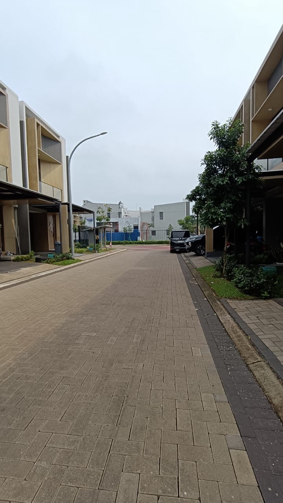 disewa rumah siap huni rapih bersih terawat strategis di tanahkayu bsd city