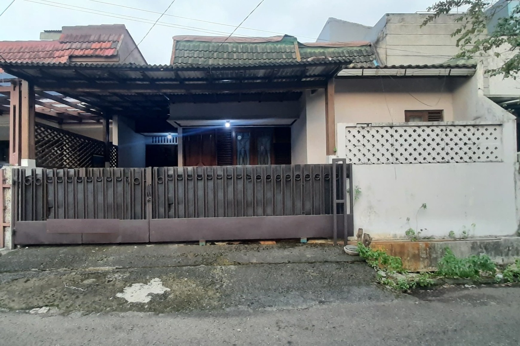 Rumah Siap Huni Area Bintaro Jaya Sektor 2, Dekat Pasar Modern & Gate Tol