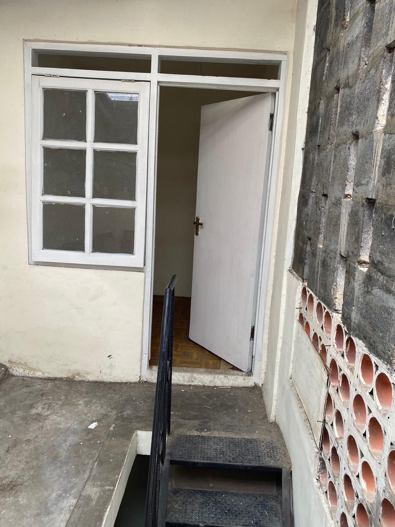 Rumah Siap Huni Area Bintaro Jaya Sektor 2, Dekat Pasar Modern & Gate Tol