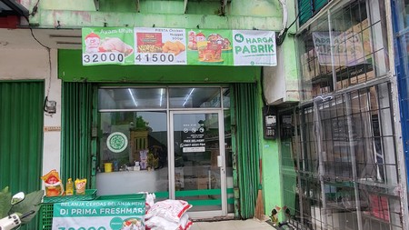 Ruko 2 Lantai Hadap Jalan Raya di Serua Residence Depok 