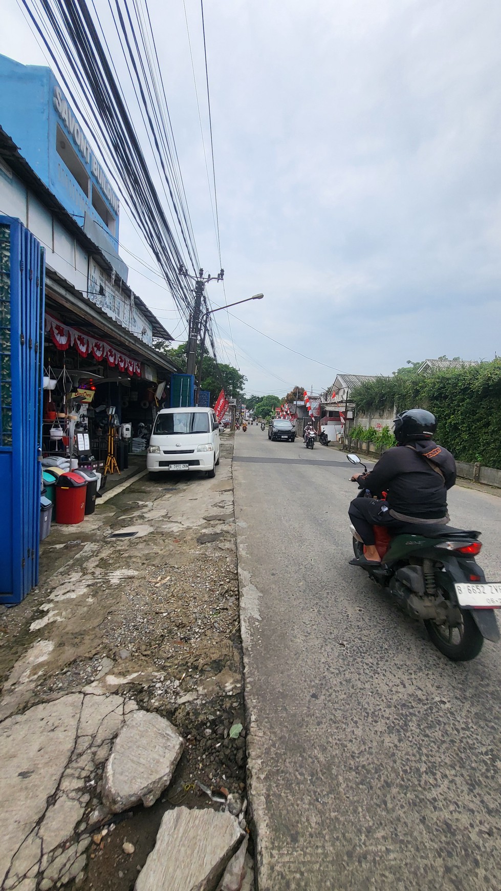 Ruko 2 Lantai Hadap Jalan Raya di Serua Residence Depok 