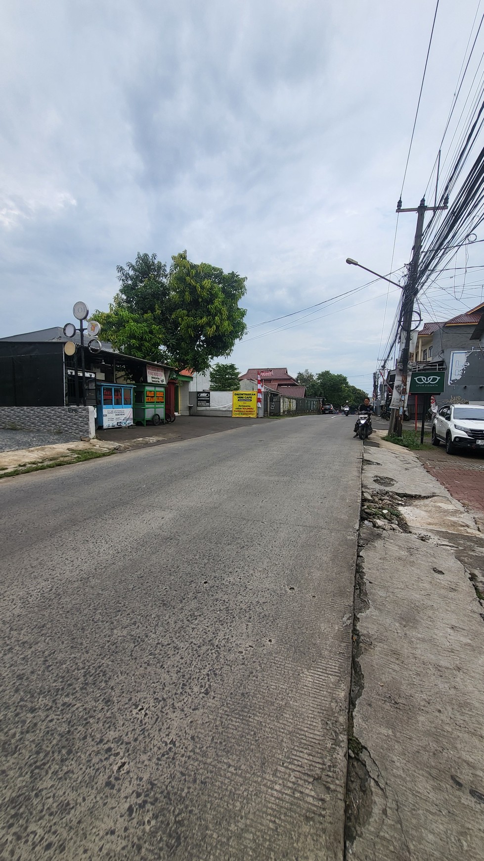 Ruko 2 Lantai Hadap Jalan Raya di Serua Residence Depok 