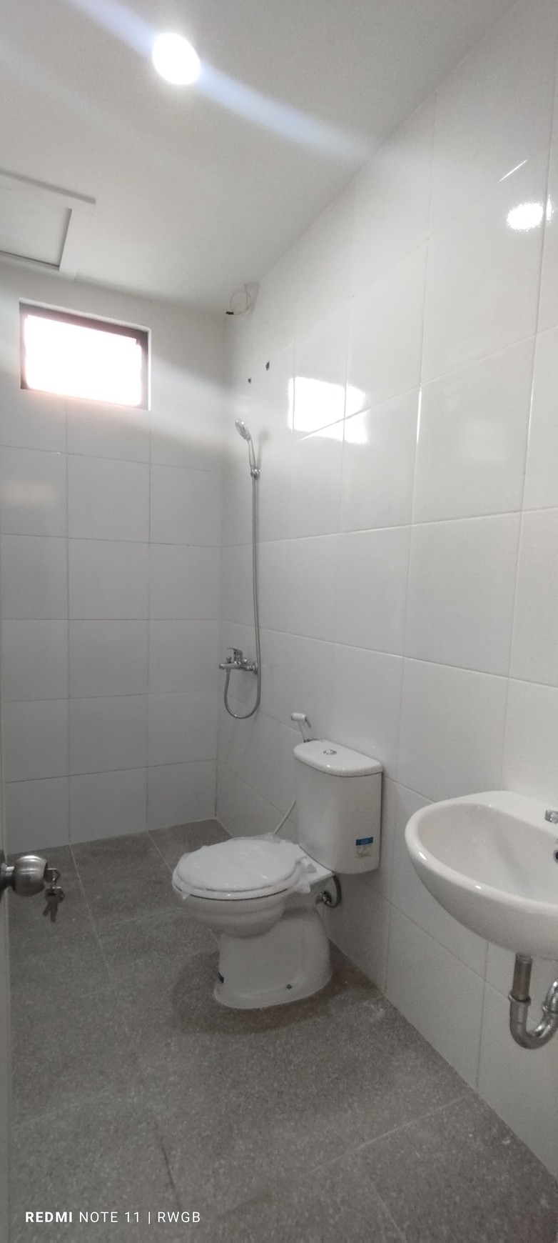 Jual cepat rumah di regency melati mas serpong tangerang selatan strategis murah hanya 1.6M nego siap huni