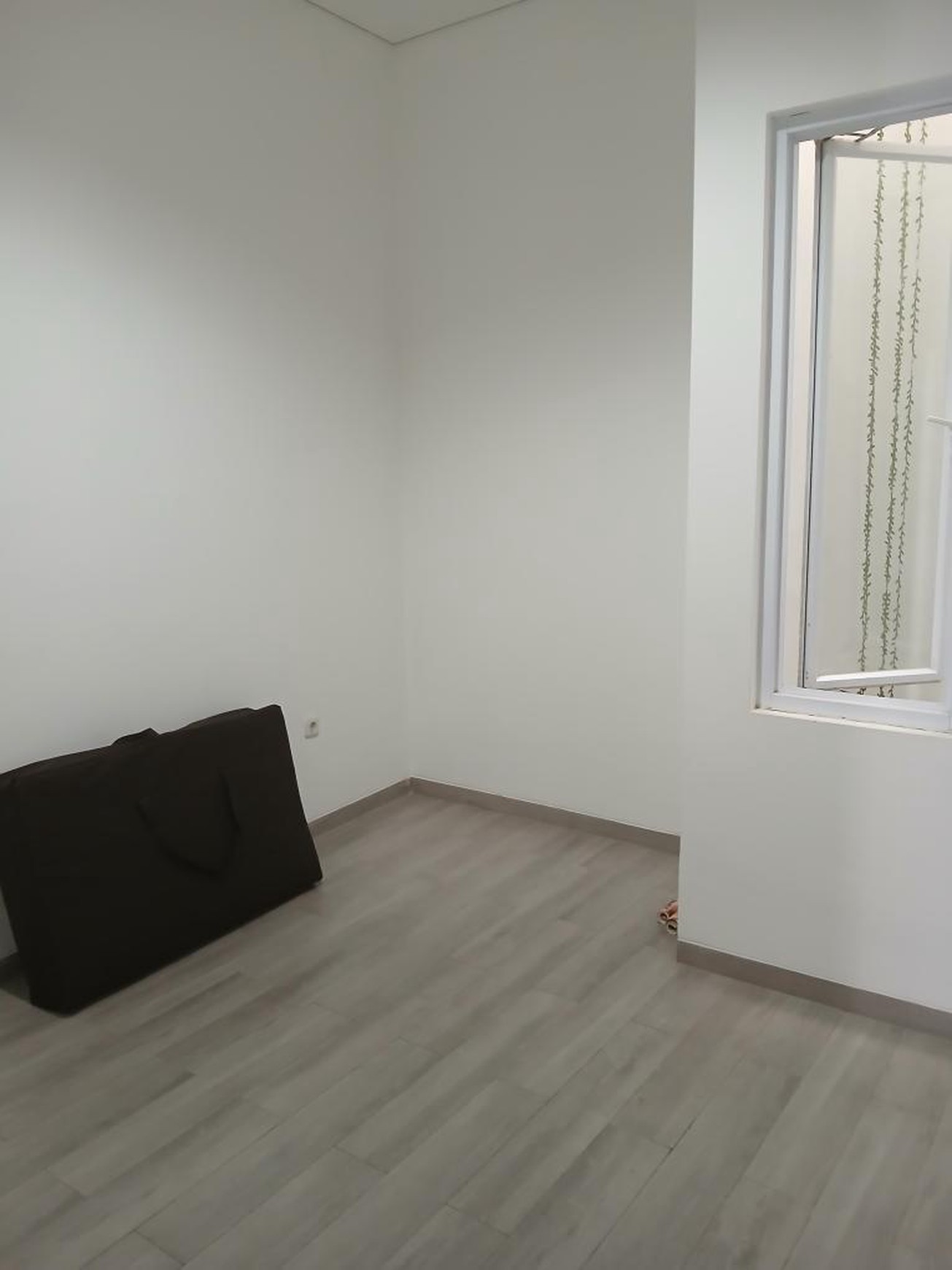 Dijual rumah minimalis 3 Lantai di Kedoya Selatan Jakarta Barat