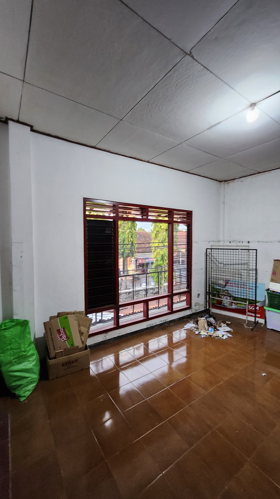 Ruko 2 Lantai di Jl. Selokan Mataram, Sinduadi, Mlati, Sleman.