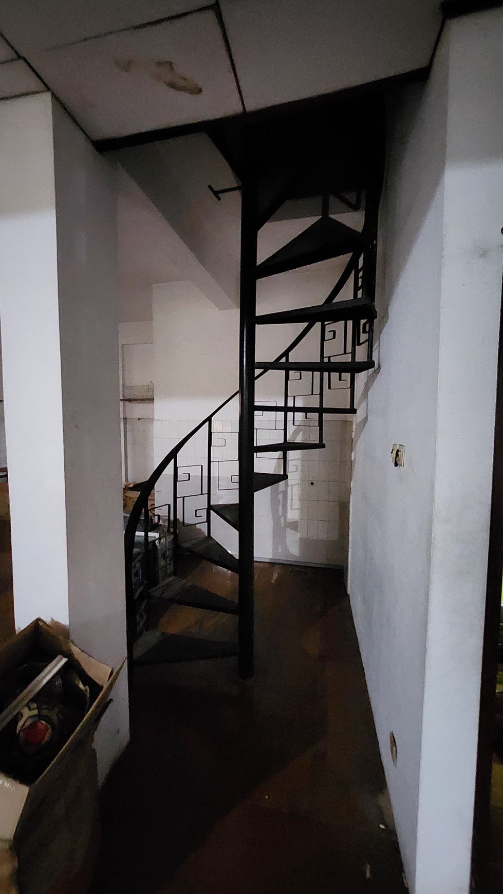 Ruko 2 Lantai di Jl. Selokan Mataram, Sinduadi, Mlati, Sleman.