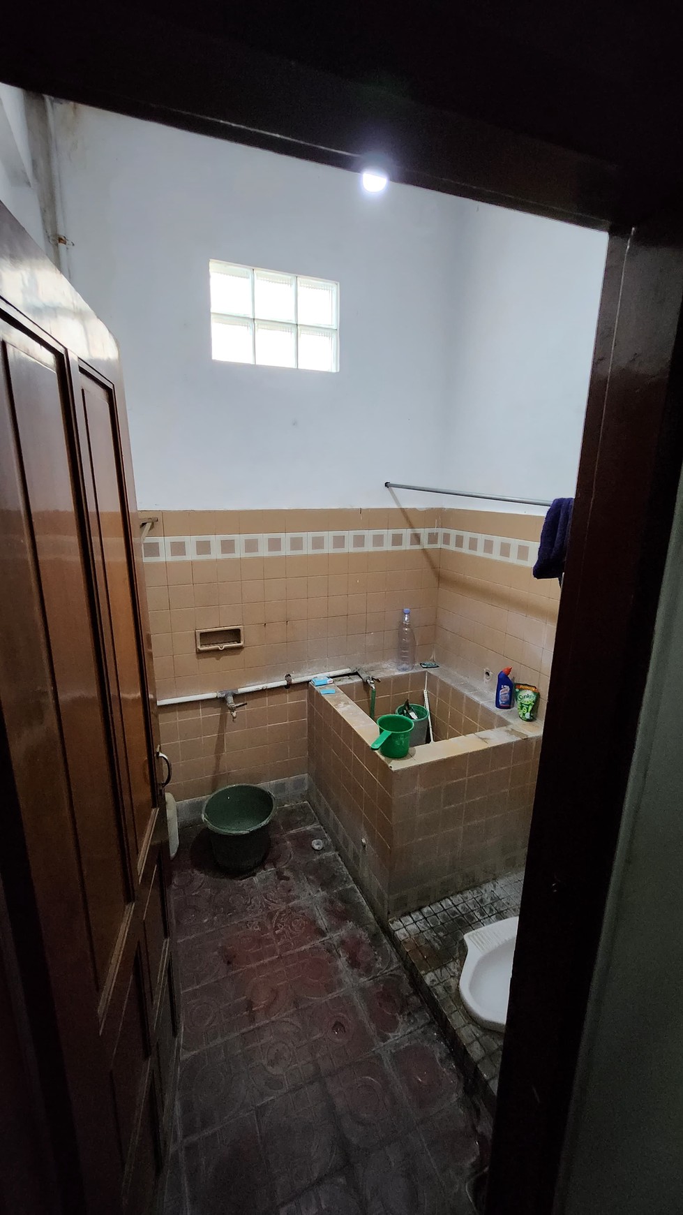 Ruko 2 Lantai di Jl. Selokan Mataram, Sinduadi, Mlati, Sleman.