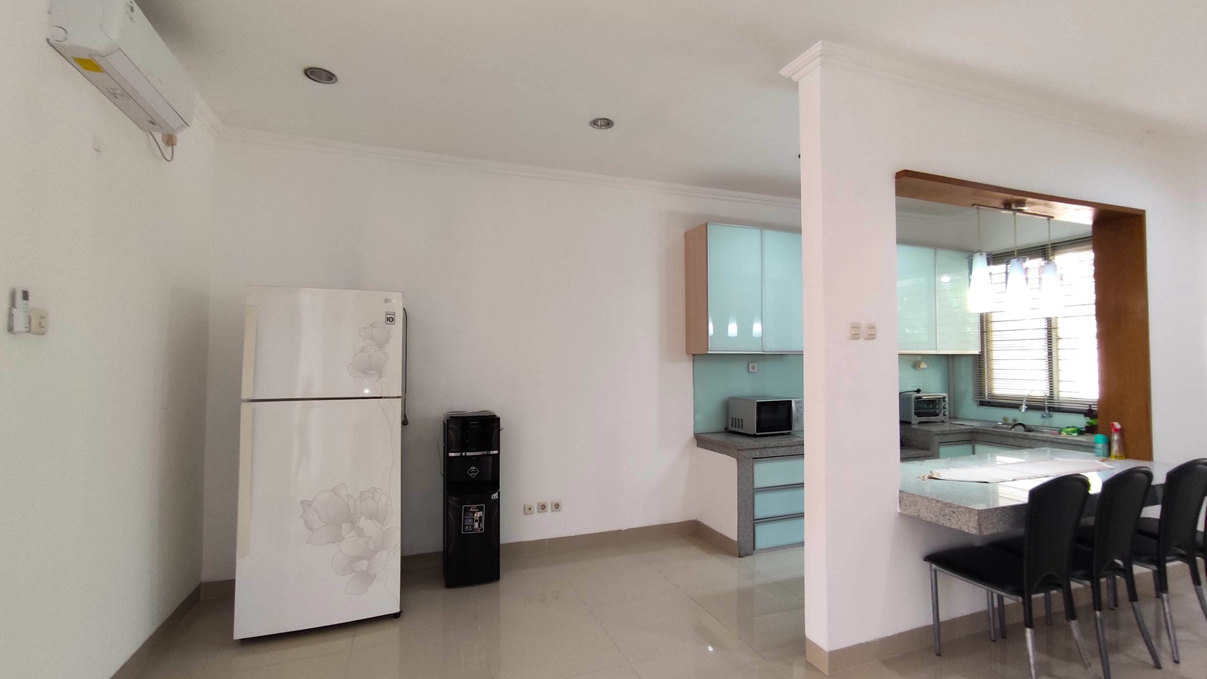 Rumah D'Oakwood Cluster Lippo Cikarang Di Tengah Pusat