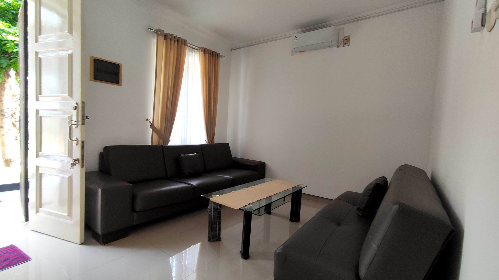 Rumah D'Oakwood Cluster Lippo Cikarang Di Tengah Pusat