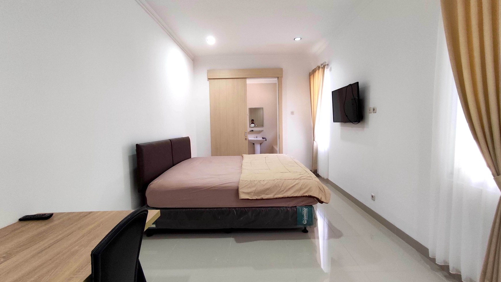 Rumah D'Oakwood Cluster Lippo Cikarang Di Tengah Pusat