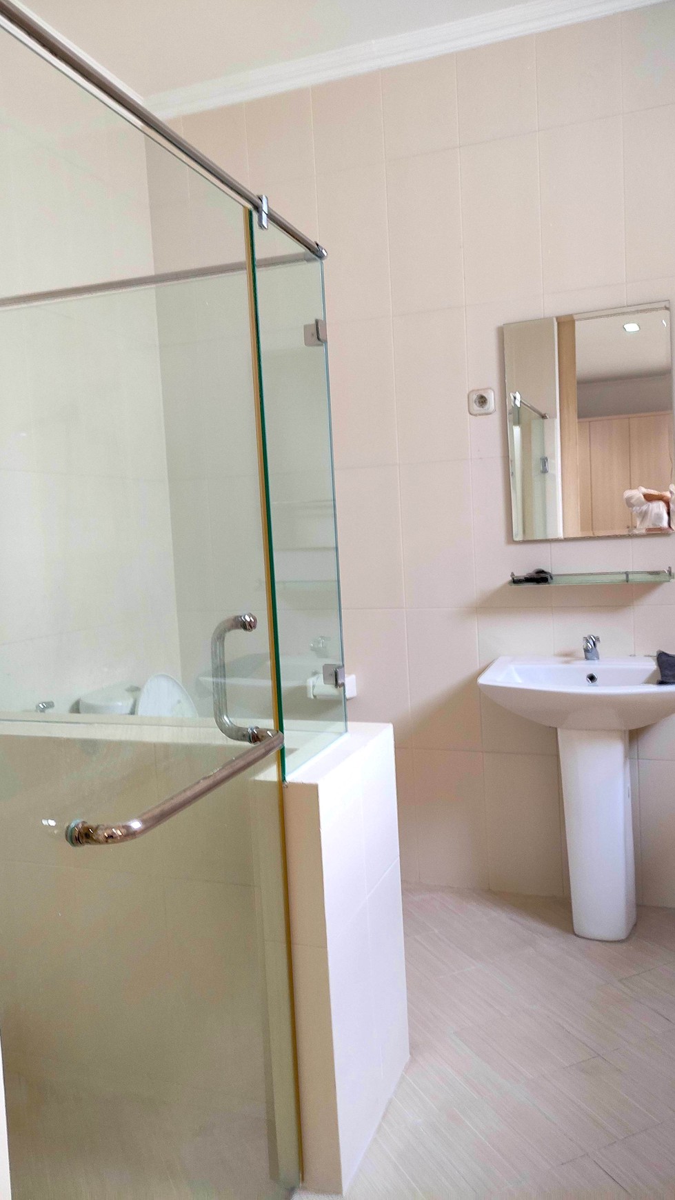 Rumah D'Oakwood Cluster Lippo Cikarang Di Tengah Pusat