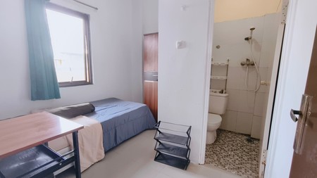 Kos Kosan 64 Pintu di Pinggir Jalan Lokasi Strategis @Tomang, Jakarta Barat