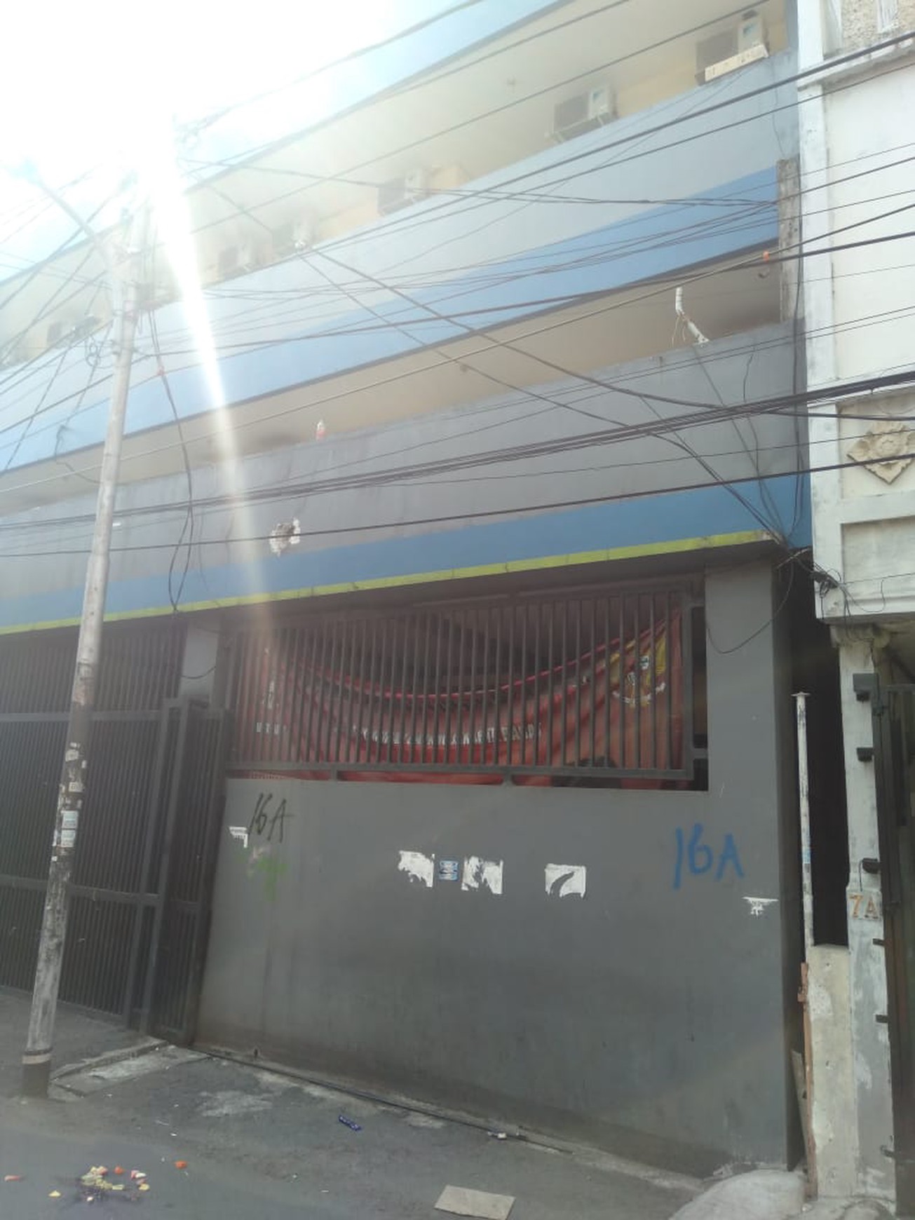 Kos Kosan 64 Pintu di Pinggir Jalan Lokasi Strategis @Tomang, Jakarta Barat