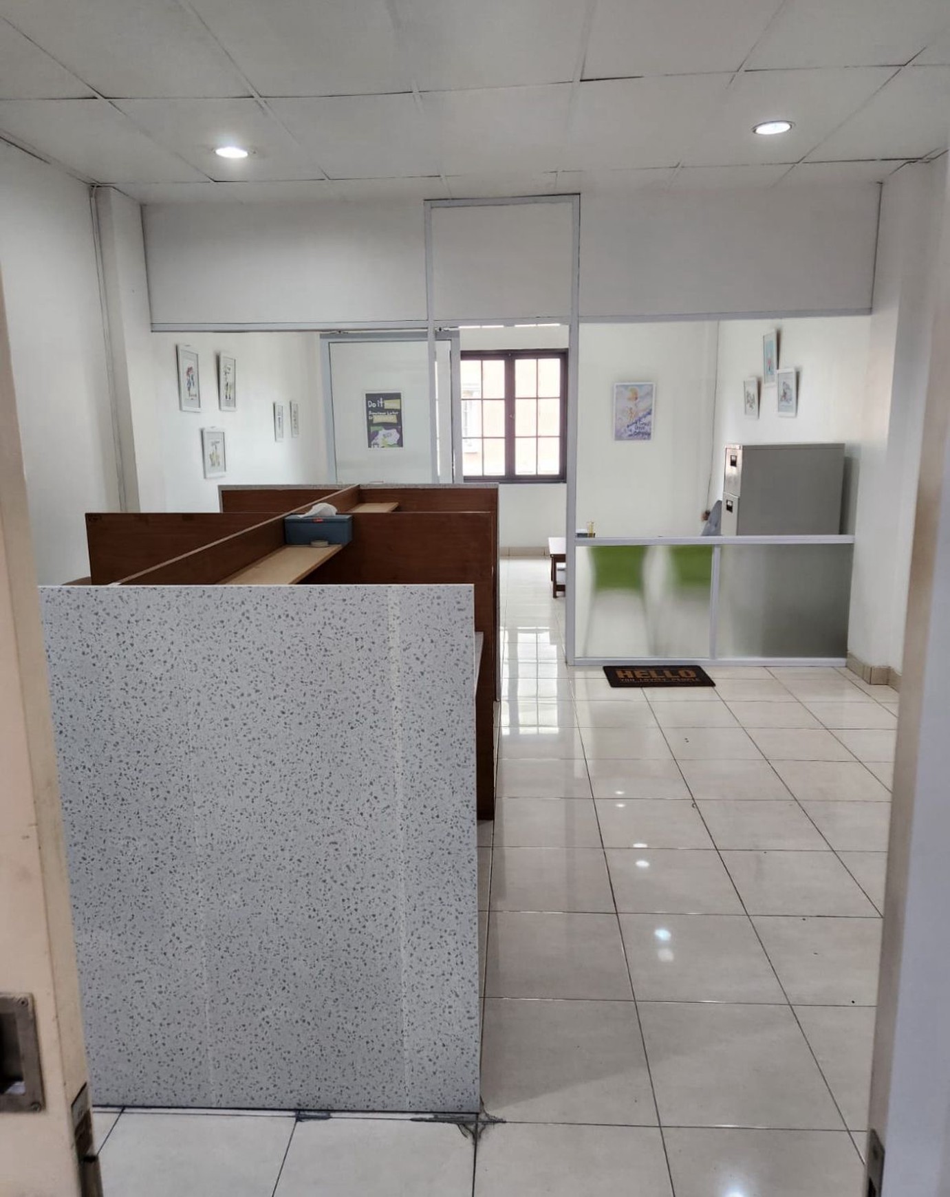 Ruko Siap Pakai 4 Tingkat dan Lokasi Strategis di Kebayoran Baru, Jakarta Selatan